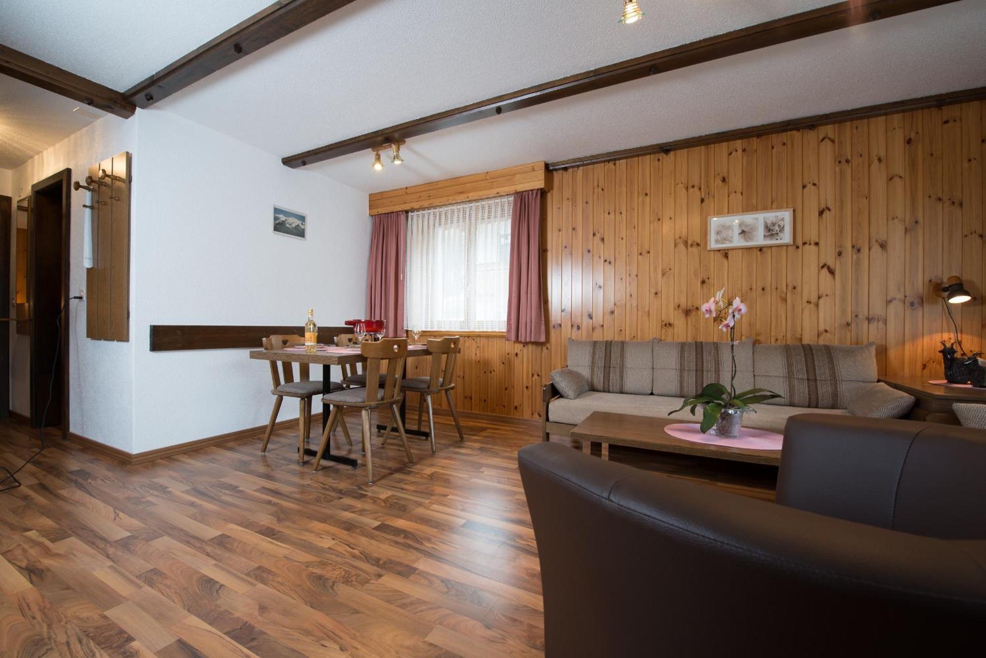 Haus Alba Daire Saas-Almagell Oda fotoğraf