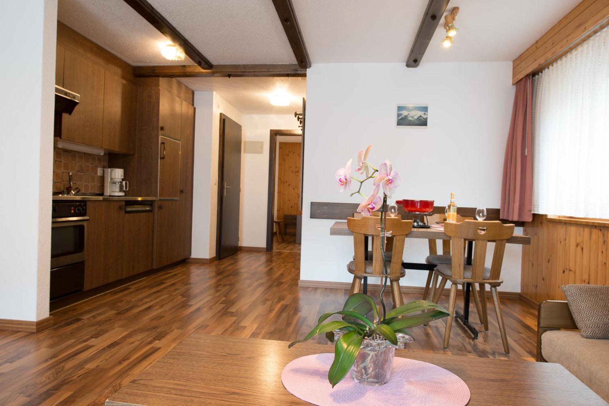 Haus Alba Daire Saas-Almagell Oda fotoğraf