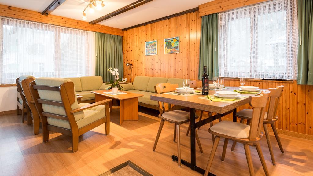 Haus Alba Daire Saas-Almagell Oda fotoğraf