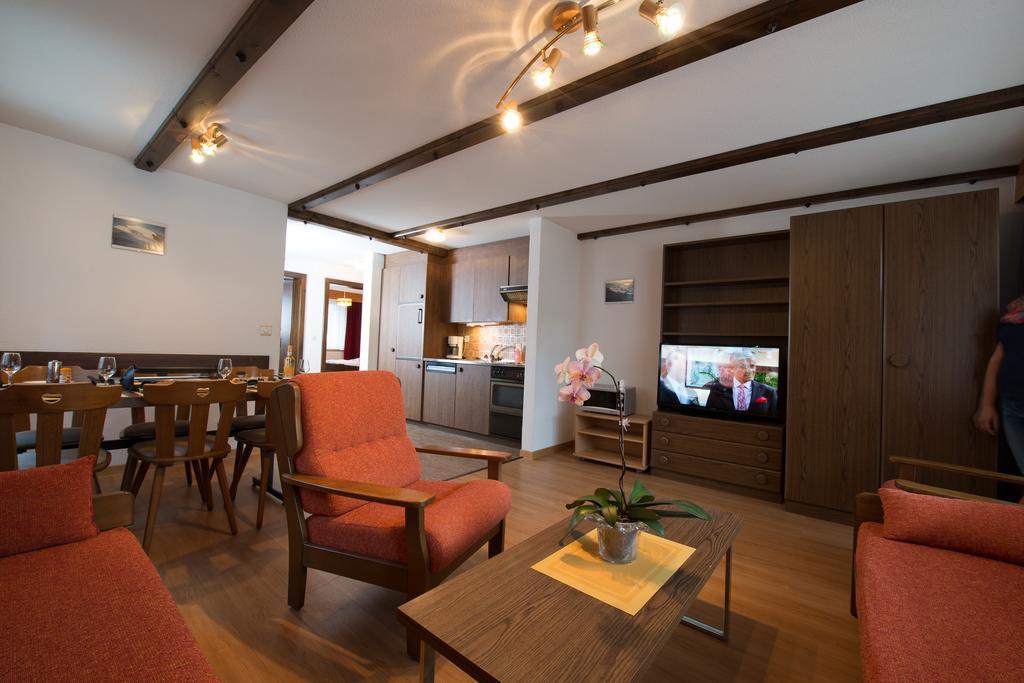 Haus Alba Daire Saas-Almagell Oda fotoğraf